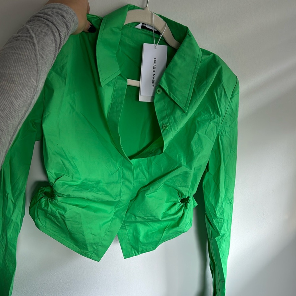 Urban Revivo collared crop top